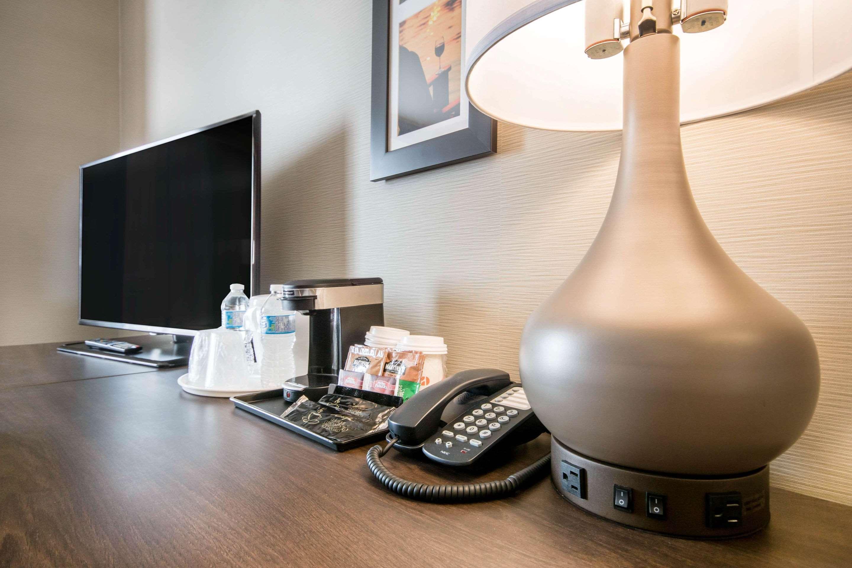 Comfort Inn & Suites Merritt Eksteriør billede