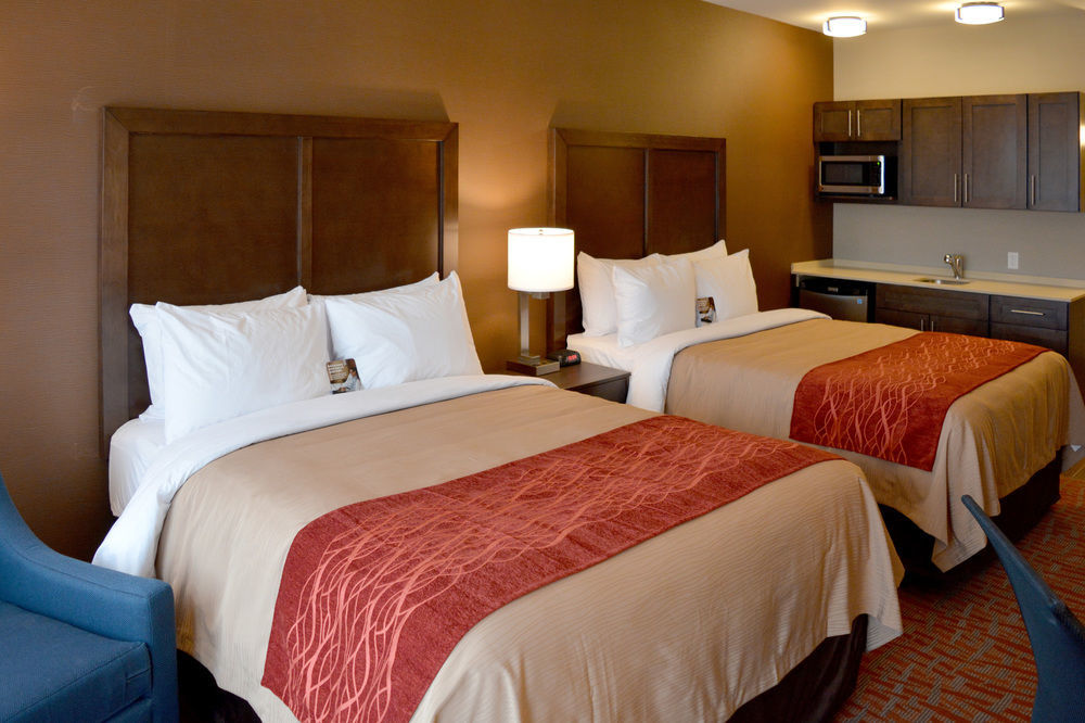 Comfort Inn & Suites Merritt Eksteriør billede